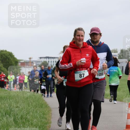 04.05.2025 - 8. Wedeler Halbmarathon Yannick Fuchs http://msf.ph/oto/7830033 04.05.2025 11:18:36 Laufen 332, 87, 1090, 158 meine-sportfotos.de