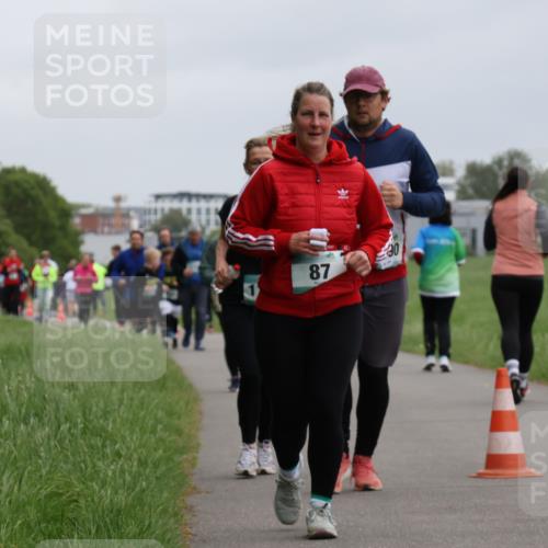 04.05.2025 - 8. Wedeler Halbmarathon Yannick Fuchs http://msf.ph/oto/7830038 04.05.2025 11:18:36 Laufen 0, 87 meine-sportfotos.de