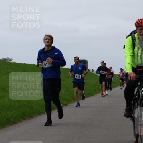 04.05.2025 - 8. Wedeler Halbmarathon Yannick Fuchs http://msf.ph/oto/7830043 04.05.2025 11:18:39 Laufen 514, 860 meine-sportfotos.de