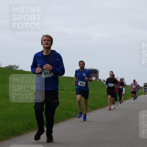 04.05.2025 - 8. Wedeler Halbmarathon Yannick Fuchs http://msf.ph/oto/7830048 04.05.2025 11:18:39 Laufen 514, 860 meine-sportfotos.de