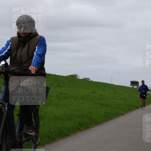 04.05.2025 - 8. Wedeler Halbmarathon Yannick Fuchs http://msf.ph/oto/7830074 04.05.2025 11:37:31 Laufen  meine-sportfotos.de