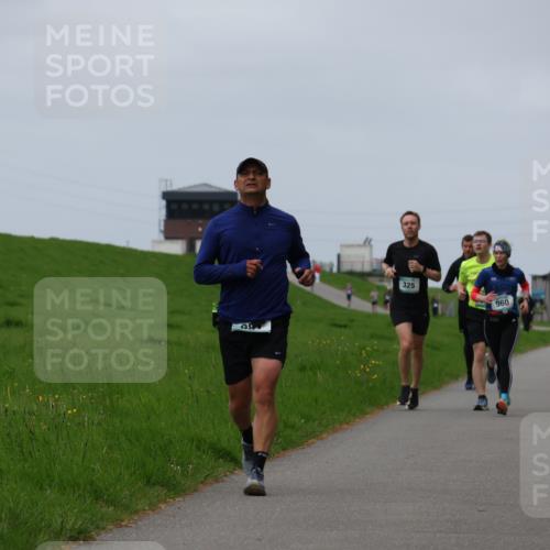 04.05.2025 - 8. Wedeler Halbmarathon Yannick Fuchs http://msf.ph/oto/7830076 04.05.2025 11:37:32 Laufen 200, 325, 960 meine-sportfotos.de