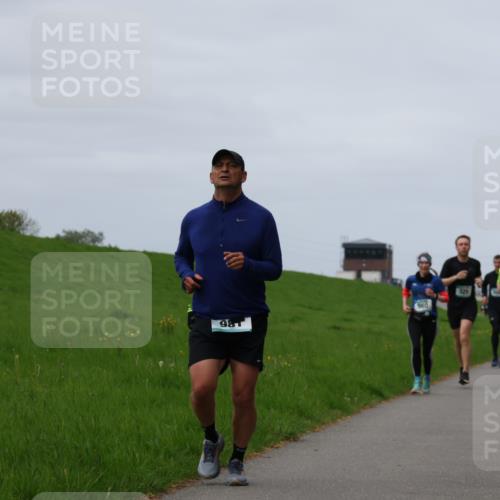 04.05.2025 - 8. Wedeler Halbmarathon Yannick Fuchs http://msf.ph/oto/7830102 04.05.2025 11:37:36 Laufen 981, 960, 935 meine-sportfotos.de