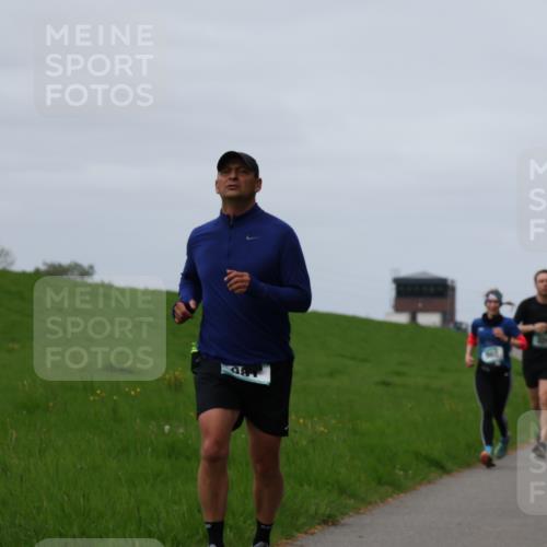 04.05.2025 - 8. Wedeler Halbmarathon Yannick Fuchs http://msf.ph/oto/7830106 04.05.2025 11:37:36 Laufen  meine-sportfotos.de