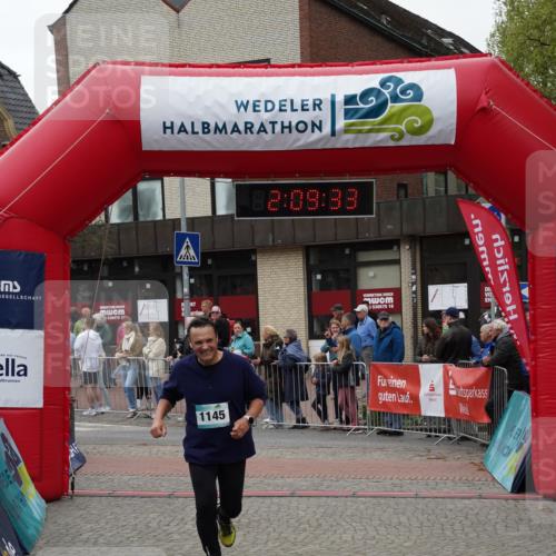04.05.2025 - 8. Wedeler Halbmarathon Felixshl http://msf.ph/oto/7830110 04.05.2025 12:09:30 Ziel 36, 253, 1145 meine-sportfotos.de