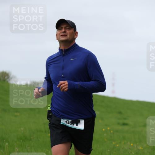 04.05.2025 - 8. Wedeler Halbmarathon Yannick Fuchs http://msf.ph/oto/7830116 04.05.2025 11:37:36 Laufen  meine-sportfotos.de