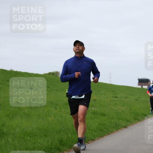 04.05.2025 - 8. Wedeler Halbmarathon Yannick Fuchs http://msf.ph/oto/7830129 04.05.2025 11:37:37 Laufen 50 meine-sportfotos.de