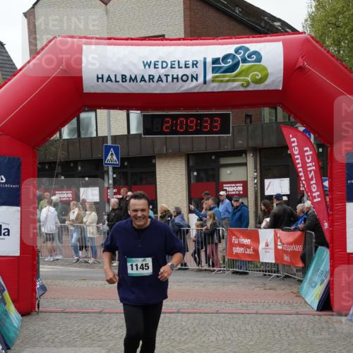 04.05.2025 - 8. Wedeler Halbmarathon Felixshl http://msf.ph/oto/7830136 04.05.2025 12:09:31 Ziel 36, 1145 meine-sportfotos.de