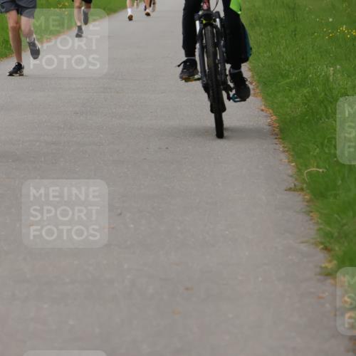 04.05.2025 - 8. Wedeler Halbmarathon Yannick Fuchs http://msf.ph/oto/7830163 04.05.2025 11:18:49 Laufen  meine-sportfotos.de