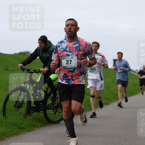 04.05.2025 - 8. Wedeler Halbmarathon Yannick Fuchs http://msf.ph/oto/7830195 04.05.2025 11:18:50 Laufen 27, 22, 37, 575 meine-sportfotos.de