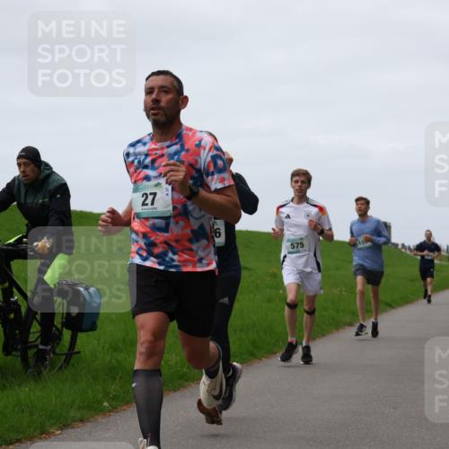 04.05.2025 - 8. Wedeler Halbmarathon Yannick Fuchs http://msf.ph/oto/7830202 04.05.2025 11:18:51 Laufen 27, 575, 15 meine-sportfotos.de