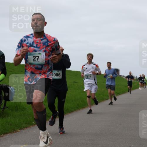 04.05.2025 - 8. Wedeler Halbmarathon Yannick Fuchs http://msf.ph/oto/7830209 04.05.2025 11:18:51 Laufen 27, 3, 1006, 575 meine-sportfotos.de