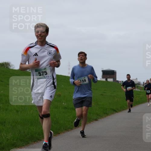04.05.2025 - 8. Wedeler Halbmarathon Yannick Fuchs http://msf.ph/oto/7830219 04.05.2025 11:18:52 Laufen 575, 159 meine-sportfotos.de