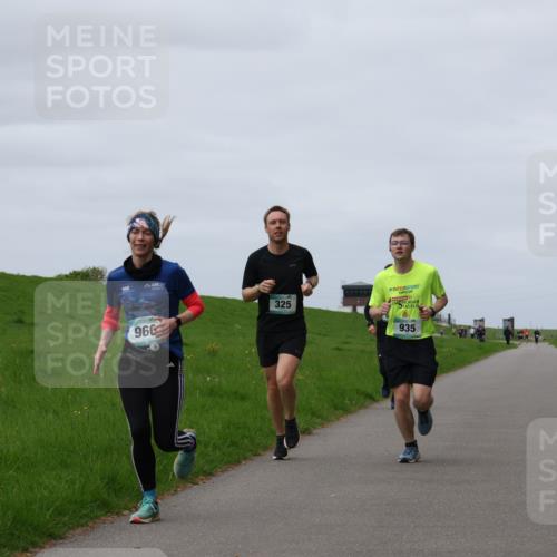 04.05.2025 - 8. Wedeler Halbmarathon Yannick Fuchs http://msf.ph/oto/7830225 04.05.2025 11:37:42 Laufen 966, 325, 935 meine-sportfotos.de