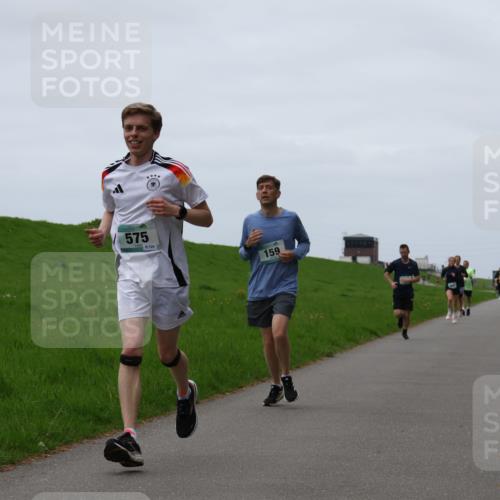 04.05.2025 - 8. Wedeler Halbmarathon Yannick Fuchs http://msf.ph/oto/7830232 04.05.2025 11:18:53 Laufen 575, 128, 159 meine-sportfotos.de