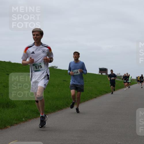 04.05.2025 - 8. Wedeler Halbmarathon Yannick Fuchs http://msf.ph/oto/7830240 04.05.2025 11:18:53 Laufen 575, 128, 159 meine-sportfotos.de