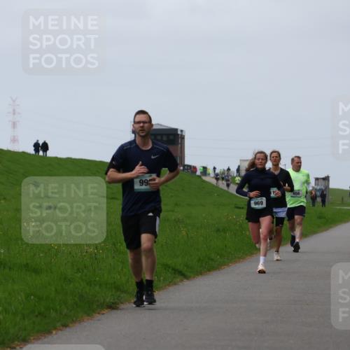 04.05.2025 - 8. Wedeler Halbmarathon Yannick Fuchs http://msf.ph/oto/7830257 04.05.2025 11:18:55 Laufen 992, 969, 656, 1111 meine-sportfotos.de