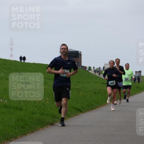 04.05.2025 - 8. Wedeler Halbmarathon Yannick Fuchs http://msf.ph/oto/7830261 04.05.2025 11:18:55 Laufen 969, 656, 1111 meine-sportfotos.de
