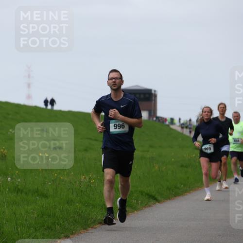 04.05.2025 - 8. Wedeler Halbmarathon Yannick Fuchs http://msf.ph/oto/7830272 04.05.2025 11:18:55 Laufen 996, 969, 1111 meine-sportfotos.de