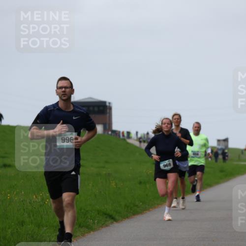 04.05.2025 - 8. Wedeler Halbmarathon Yannick Fuchs http://msf.ph/oto/7830274 04.05.2025 11:18:56 Laufen 996, 969, 656, 1111 meine-sportfotos.de