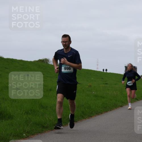 04.05.2025 - 8. Wedeler Halbmarathon Yannick Fuchs http://msf.ph/oto/7830295 04.05.2025 11:18:59 Laufen 996, 969, 1130, 656, 1111 meine-sportfotos.de