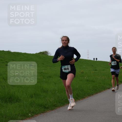 04.05.2025 - 8. Wedeler Halbmarathon Yannick Fuchs http://msf.ph/oto/7830344 04.05.2025 11:19:02 Laufen 969, 1130, 656, 1111 meine-sportfotos.de