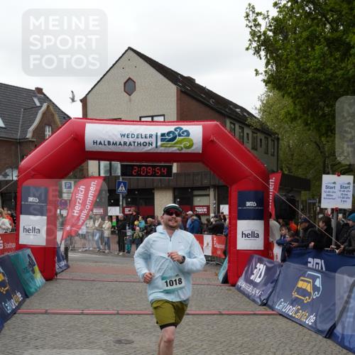 04.05.2025 - 8. Wedeler Halbmarathon Felixshl http://msf.ph/oto/7830356 04.05.2025 12:09:52 Ziel 1018 meine-sportfotos.de