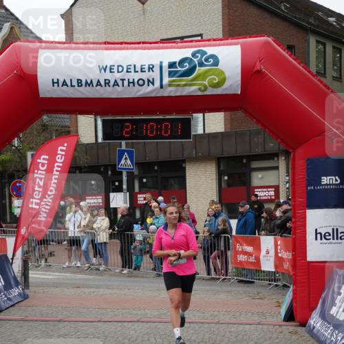 04.05.2025 - 8. Wedeler Halbmarathon Felixshl http://msf.ph/oto/7830409 04.05.2025 12:09:59 Ziel 234 meine-sportfotos.de