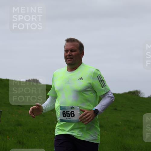 04.05.2025 - 8. Wedeler Halbmarathon Yannick Fuchs http://msf.ph/oto/7830439 04.05.2025 11:19:08 Laufen 656 meine-sportfotos.de