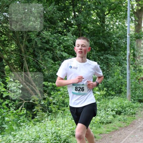 04.05.2025 - 8. Wedeler Halbmarathon Lena Gebhardt http://msf.ph/oto/7830491 04.05.2025 11:14:00 Laufen 826 meine-sportfotos.de