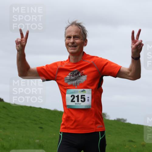 04.05.2025 - 8. Wedeler Halbmarathon Yannick Fuchs http://msf.ph/oto/7830498 04.05.2025 11:38:49 Laufen 88, 215 meine-sportfotos.de