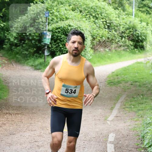 04.05.2025 - 8. Wedeler Halbmarathon Lena Gebhardt http://msf.ph/oto/7830516 04.05.2025 11:14:31 Laufen 534 meine-sportfotos.de