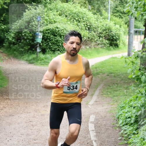 04.05.2025 - 8. Wedeler Halbmarathon Lena Gebhardt http://msf.ph/oto/7830521 04.05.2025 11:14:31 Laufen 534 meine-sportfotos.de