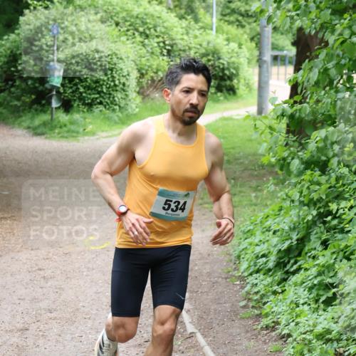 04.05.2025 - 8. Wedeler Halbmarathon Lena Gebhardt http://msf.ph/oto/7830525 04.05.2025 11:14:32 Laufen 534 meine-sportfotos.de