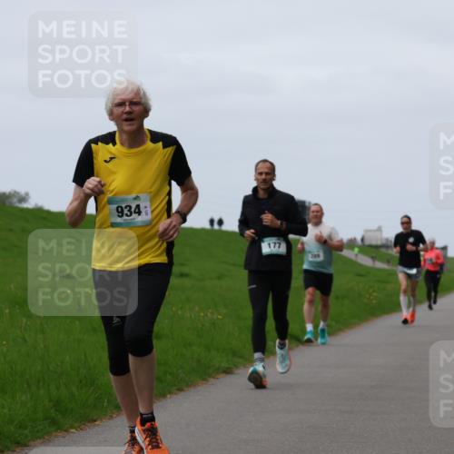 04.05.2025 - 8. Wedeler Halbmarathon Yannick Fuchs http://msf.ph/oto/7830527 04.05.2025 11:19:19 Laufen 934, 177 meine-sportfotos.de
