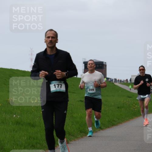 04.05.2025 - 8. Wedeler Halbmarathon Yannick Fuchs http://msf.ph/oto/7830553 04.05.2025 11:19:21 Laufen 177, 289, 1108 meine-sportfotos.de