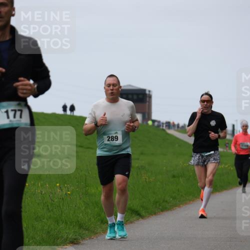 04.05.2025 - 8. Wedeler Halbmarathon Yannick Fuchs http://msf.ph/oto/7830577 04.05.2025 11:19:22 Laufen 177, 289, 1108 meine-sportfotos.de
