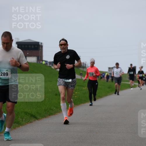 04.05.2025 - 8. Wedeler Halbmarathon Yannick Fuchs http://msf.ph/oto/7830596 04.05.2025 11:19:23 Laufen 289, 11 meine-sportfotos.de
