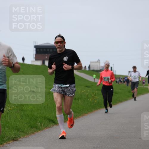 04.05.2025 - 8. Wedeler Halbmarathon Yannick Fuchs http://msf.ph/oto/7830624 04.05.2025 11:19:24 Laufen 289, 1108 meine-sportfotos.de