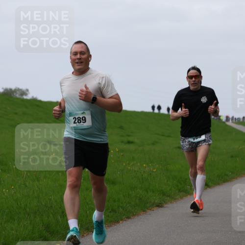 04.05.2025 - 8. Wedeler Halbmarathon Yannick Fuchs http://msf.ph/oto/7830653 04.05.2025 11:19:25 Laufen 289, 1108 meine-sportfotos.de