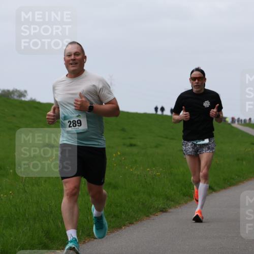 04.05.2025 - 8. Wedeler Halbmarathon Yannick Fuchs http://msf.ph/oto/7830655 04.05.2025 11:19:25 Laufen 289, 1108 meine-sportfotos.de