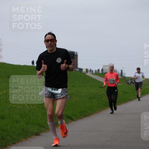 04.05.2025 - 8. Wedeler Halbmarathon Yannick Fuchs http://msf.ph/oto/7830666 04.05.2025 11:19:25 Laufen 188, 1108 meine-sportfotos.de