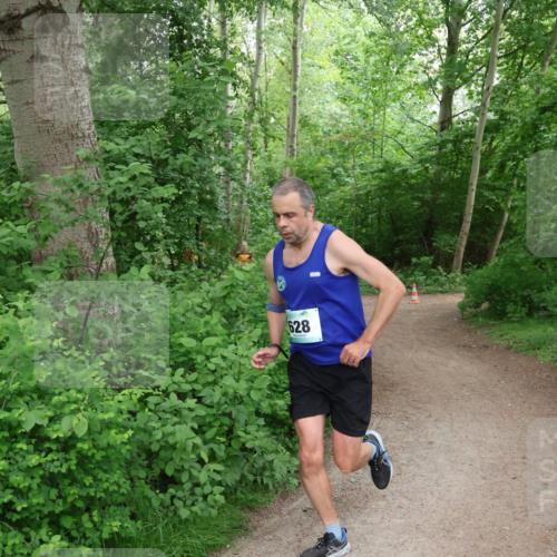 04.05.2025 - 8. Wedeler Halbmarathon Lena Gebhardt http://msf.ph/oto/7830681 04.05.2025 11:15:23 Laufen 628 meine-sportfotos.de