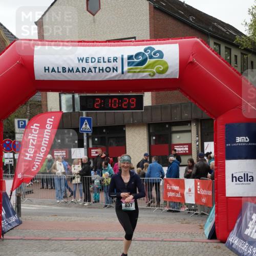 04.05.2025 - 8. Wedeler Halbmarathon Felixshl http://msf.ph/oto/7830704 04.05.2025 12:10:27 Ziel 837 meine-sportfotos.de