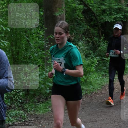 04.05.2025 - 8. Wedeler Halbmarathon Lena Gebhardt http://msf.ph/oto/7830747 04.05.2025 11:15:44 Laufen 108 meine-sportfotos.de