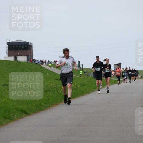 04.05.2025 - 8. Wedeler Halbmarathon Yannick Fuchs http://msf.ph/oto/7830800 04.05.2025 11:19:33 Laufen 08, 351, 574, 359 meine-sportfotos.de