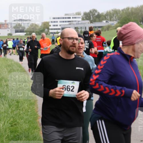 04.05.2025 - 8. Wedeler Halbmarathon Yannick Fuchs http://msf.ph/oto/7830815 04.05.2025 11:19:37 Laufen 662 meine-sportfotos.de