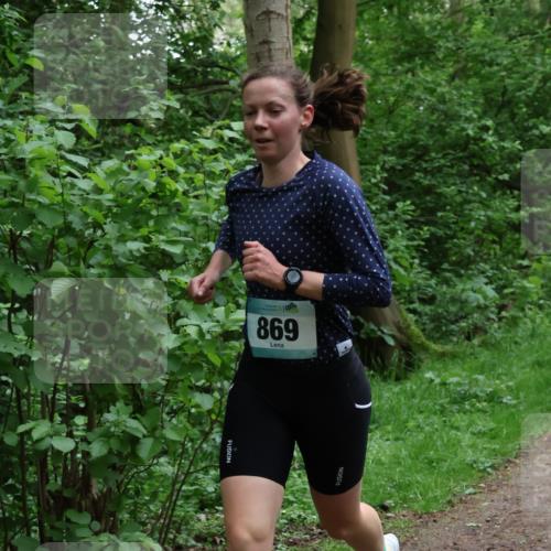 04.05.2025 - 8. Wedeler Halbmarathon Lena Gebhardt http://msf.ph/oto/7830829 04.05.2025 11:16:04 Laufen 869 meine-sportfotos.de