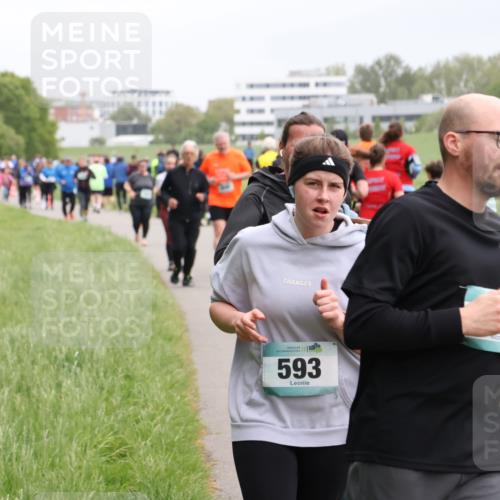 04.05.2025 - 8. Wedeler Halbmarathon Yannick Fuchs http://msf.ph/oto/7830833 04.05.2025 11:19:38 Laufen 593 meine-sportfotos.de