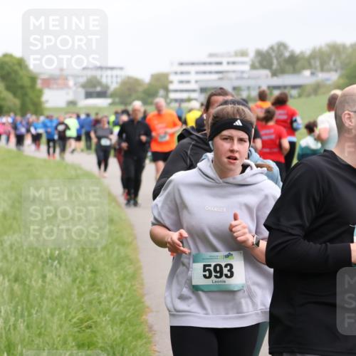 04.05.2025 - 8. Wedeler Halbmarathon Yannick Fuchs http://msf.ph/oto/7830836 04.05.2025 11:19:38 Laufen 20, 593 meine-sportfotos.de